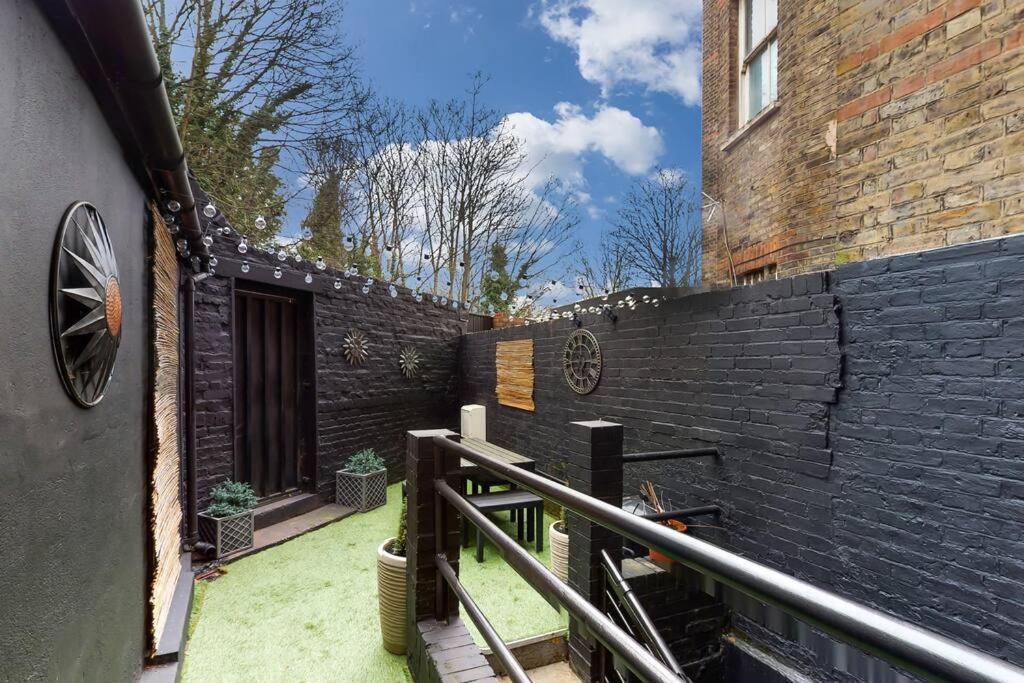 Lovely 2 Bedroom Apartment Near Highgate Station Лондон Экстерьер фото